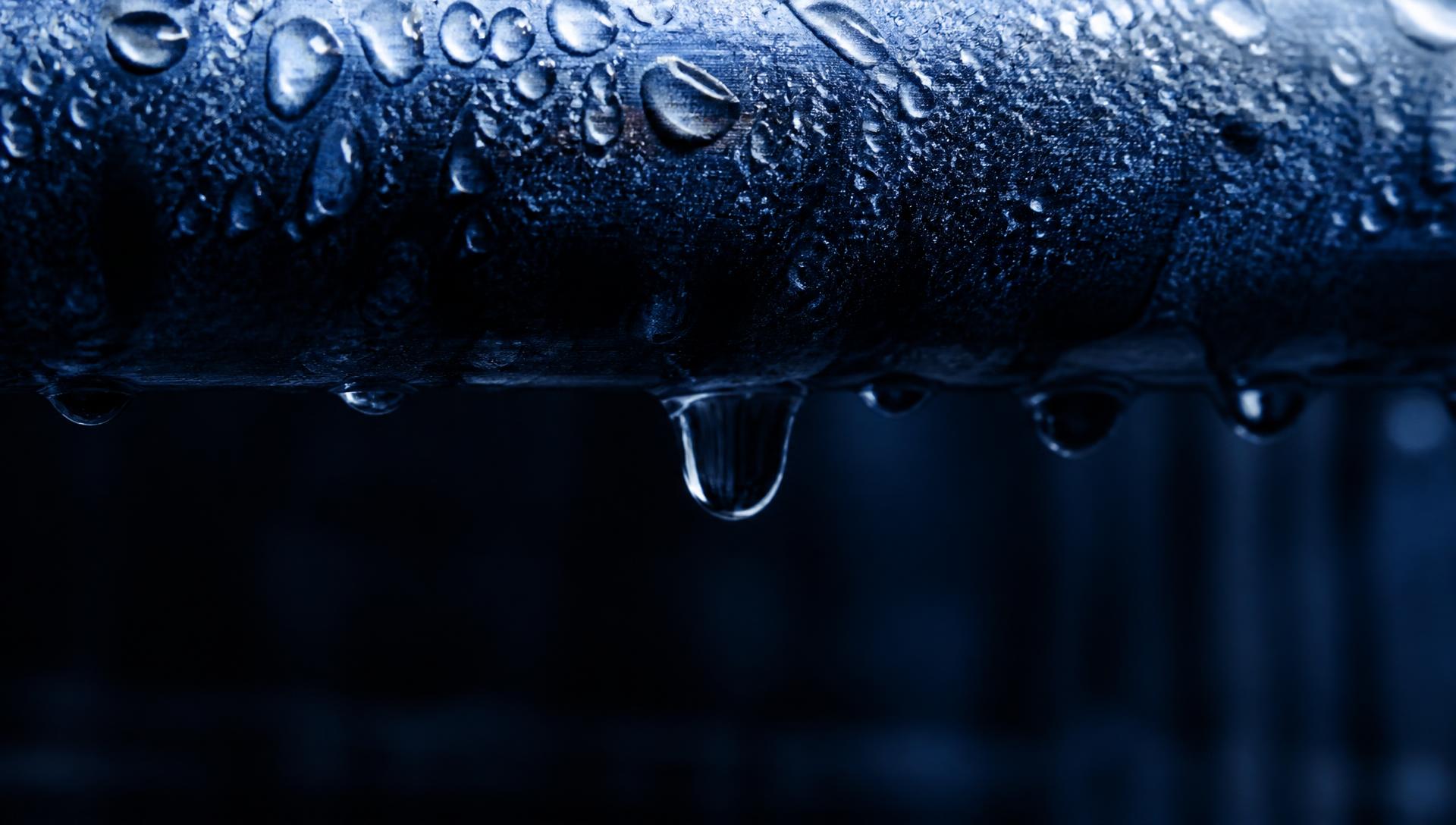 Condensation forming on a chilled surface inside the LifeWell S20